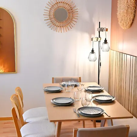 Apartamento Les Romains Brand-new T4 & Terrace *