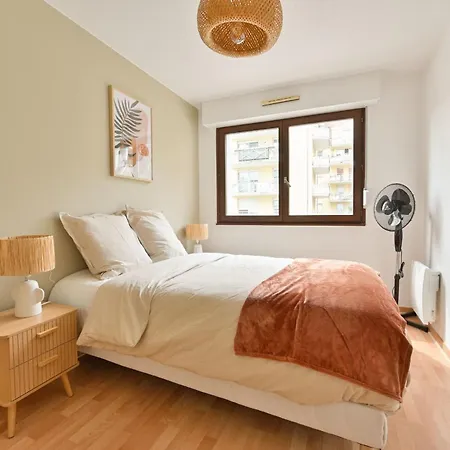 Les Romains Brand-new T4 & Terrace Apartamento