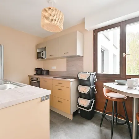 Les Romains Brand-new T4 & Terrace Apartamento